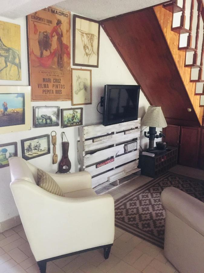Casa De Huespedes El Trebol De Ezeiza Pensionat La Union Eksteriør billede