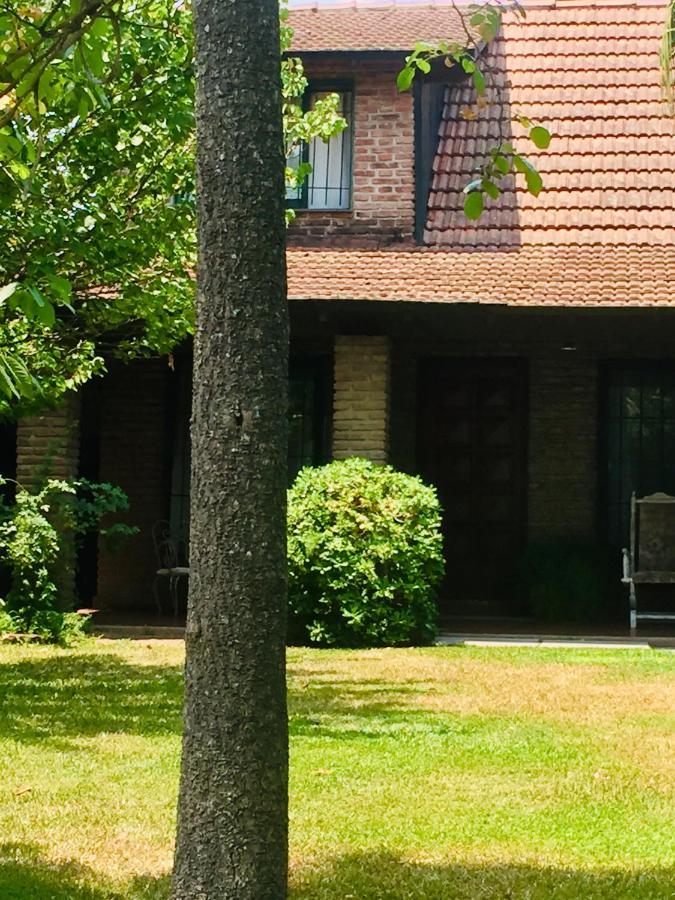 Casa De Huespedes El Trebol De Ezeiza Pensionat La Union Eksteriør billede
